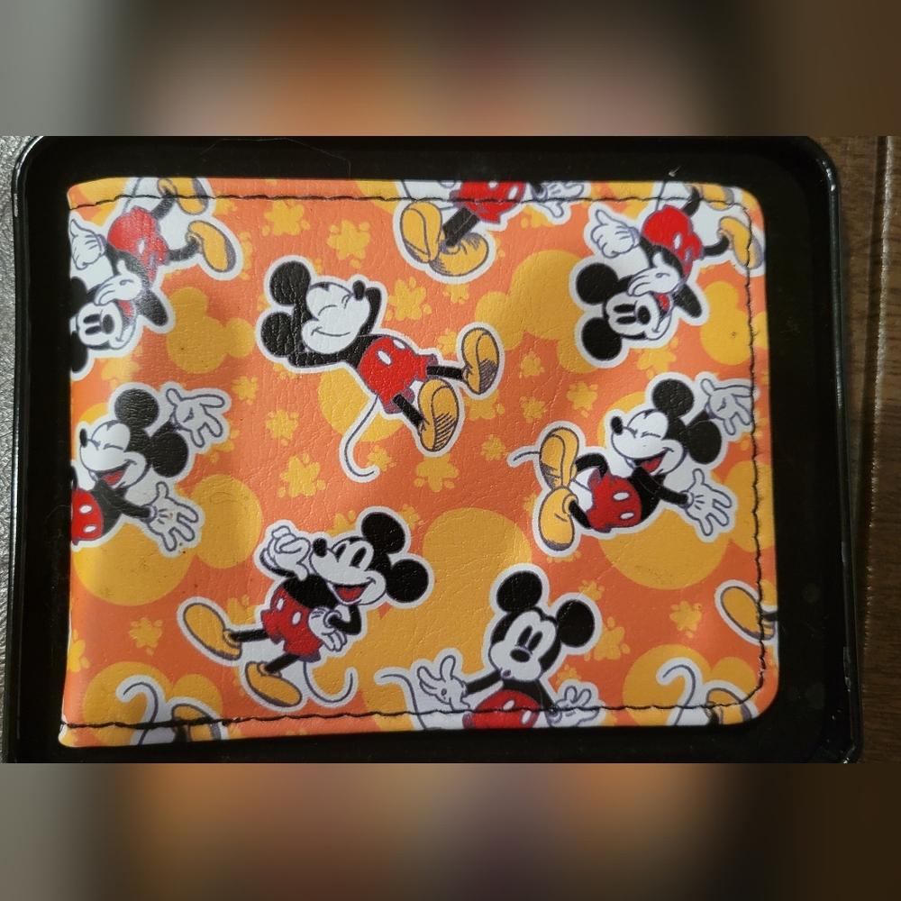 Buckle-Down Black Men's Billfold Wallet NWOT